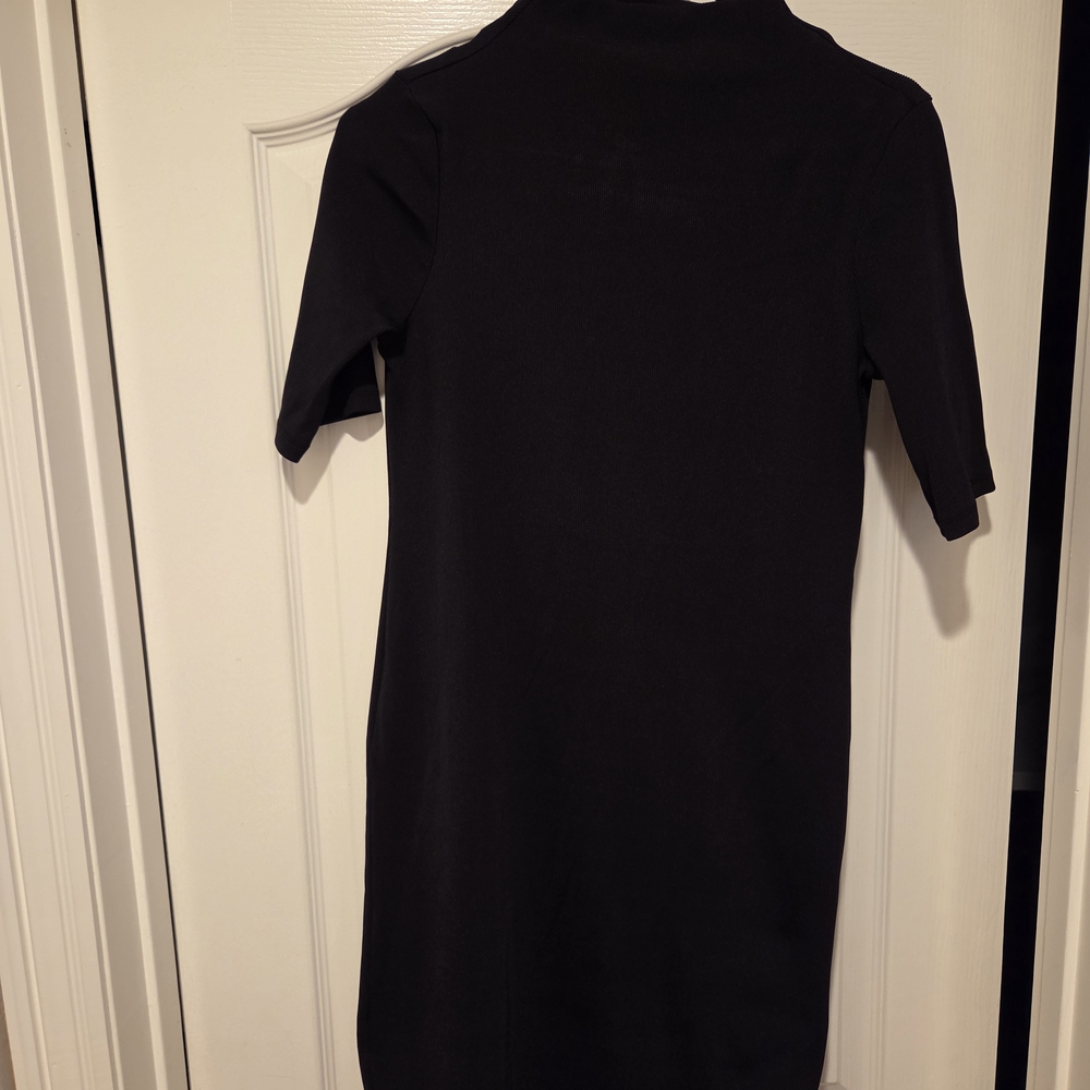 Black Short Sleeve Dress